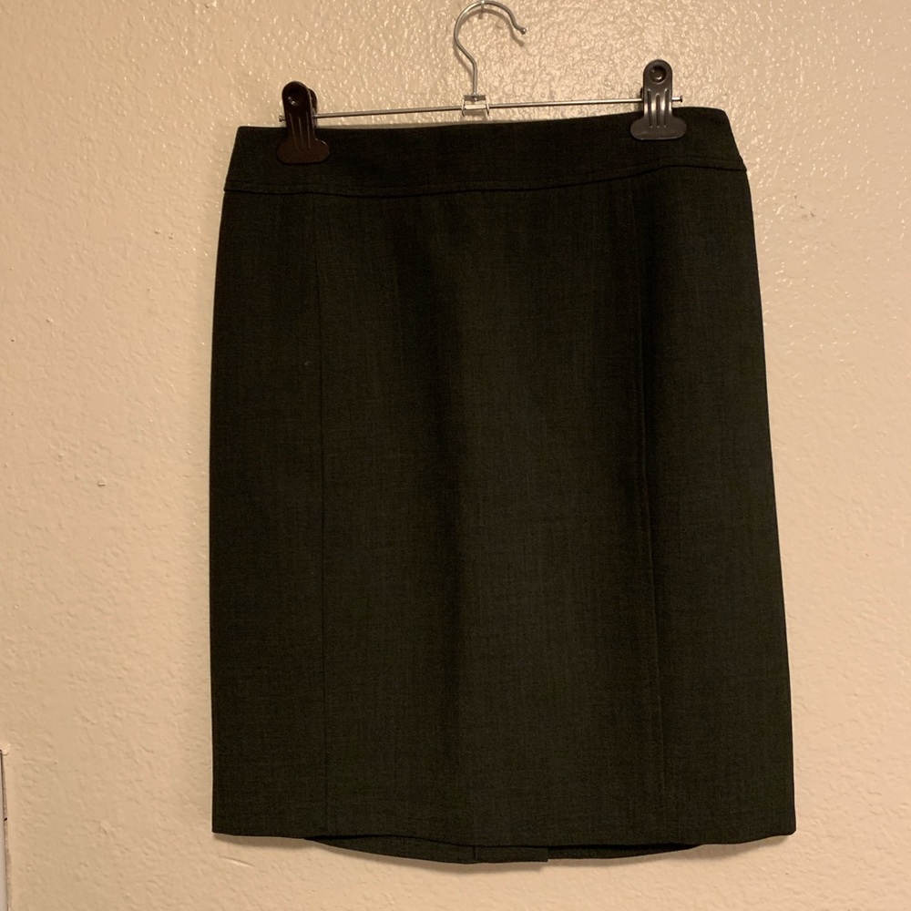 Loft pencil business skirt. Dark grey.